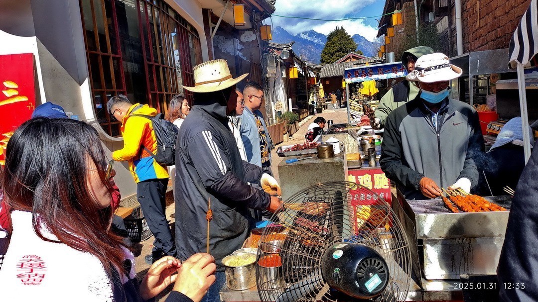 云南玉龙雪山|白沙镇     周鸣天