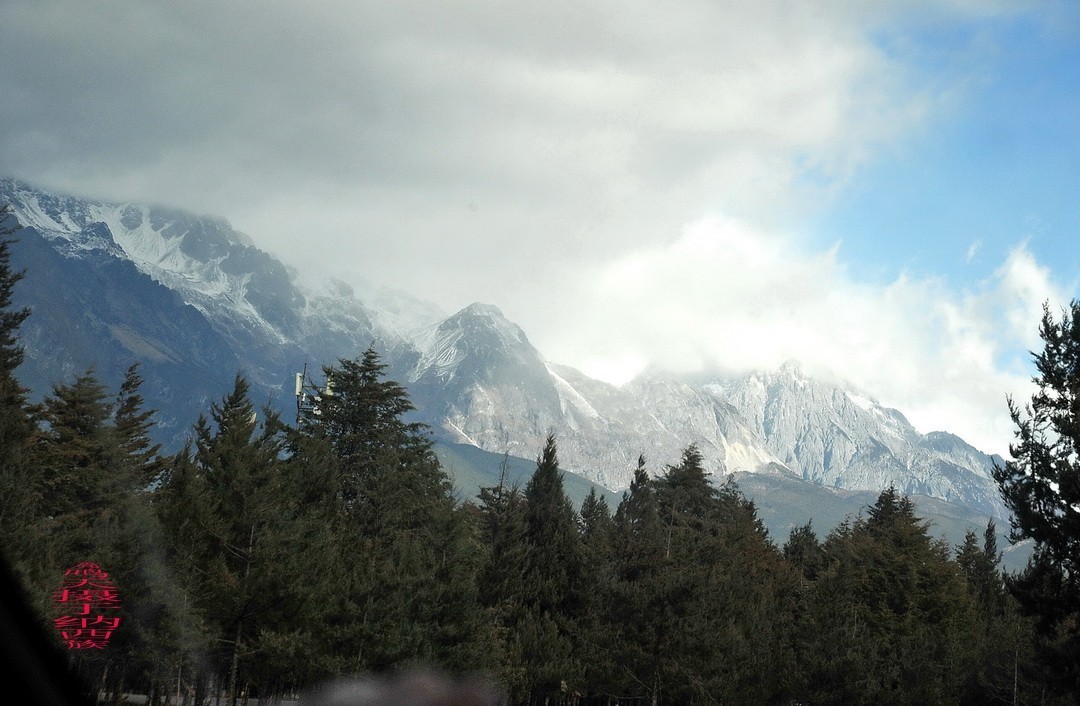 云南玉龙雪山|白沙镇     周鸣天