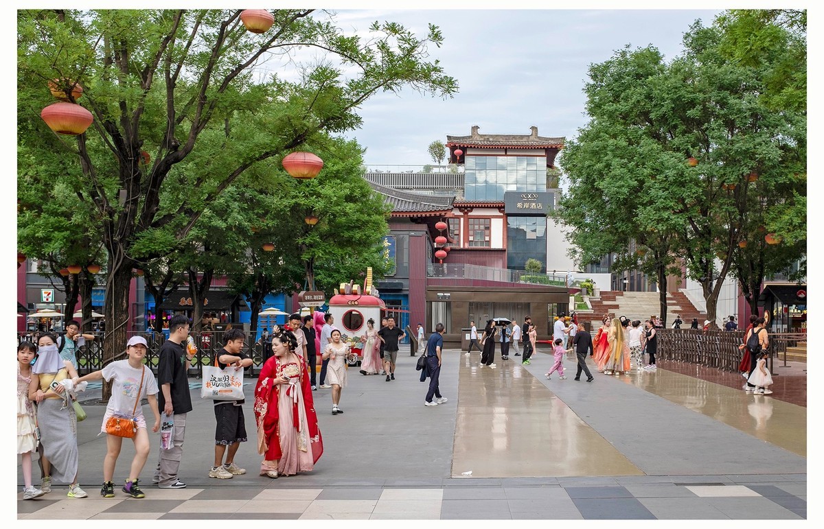 西安 . 大唐不夜城街景