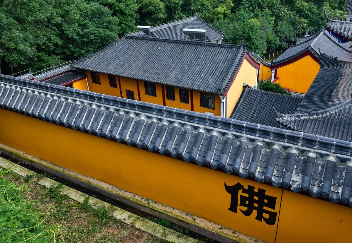 隐匿于市区的清修静地