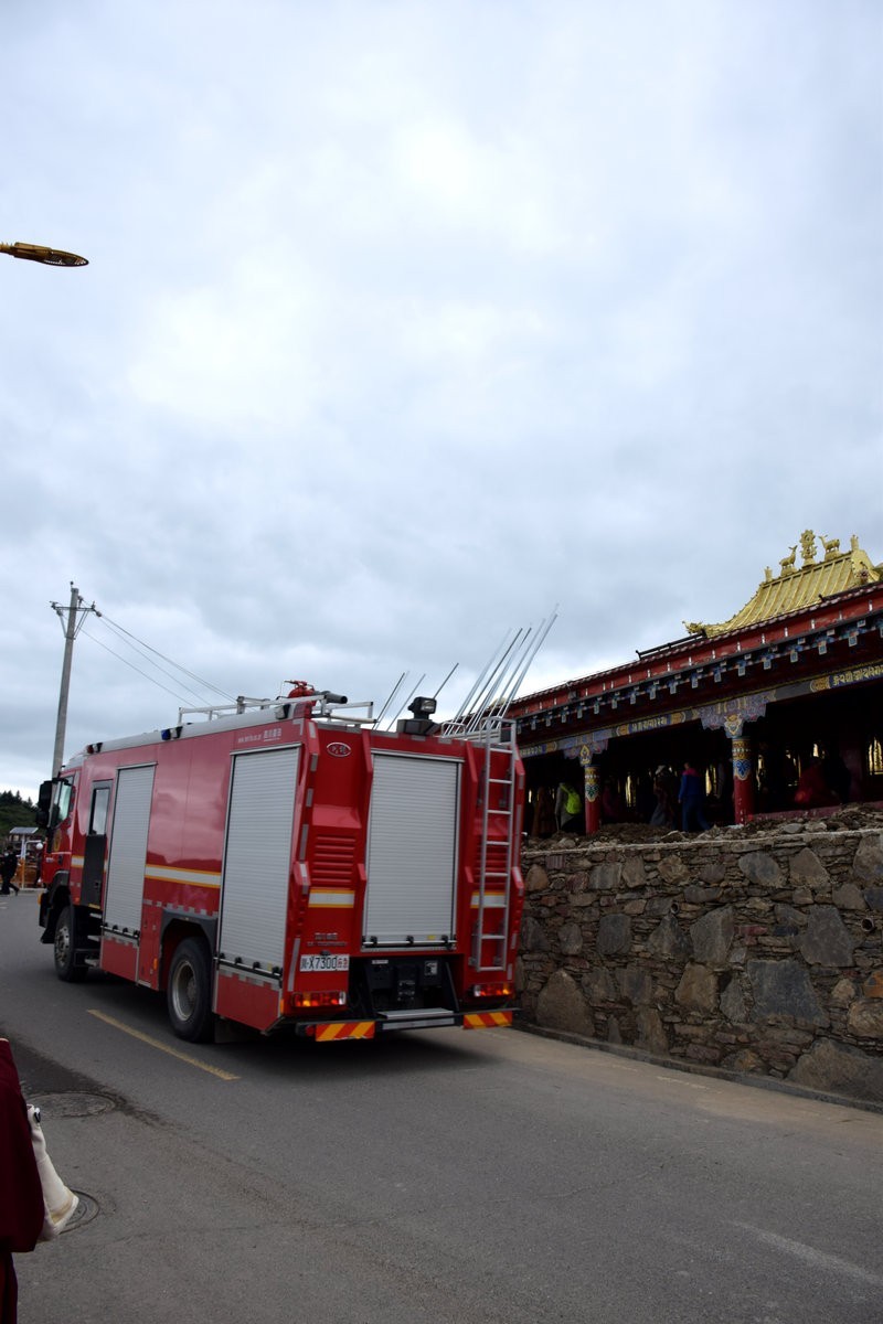 2023夏 黔赣鄂渝川（134）甘孜牦牛肉数色达