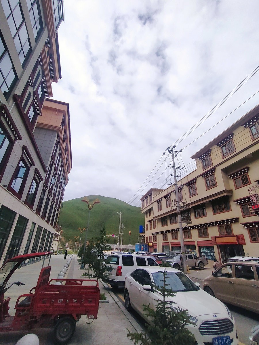 2023夏 黔赣鄂渝川（134）甘孜牦牛肉数色达