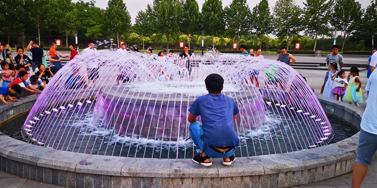 彩色喷泉（手机版）