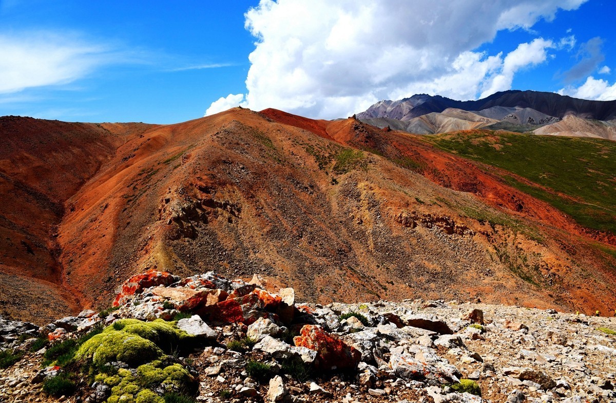 央隆乡至苏里乡之间有一处丹霞。。。。。。【2】