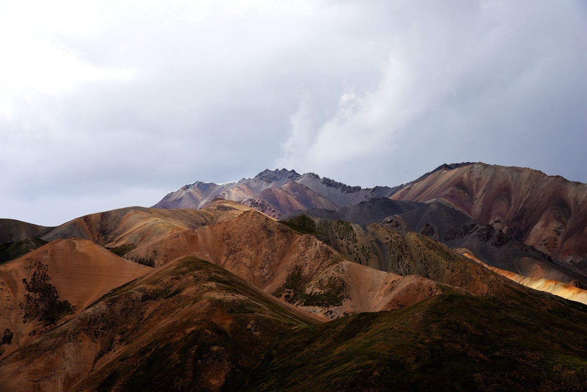 央隆乡至苏里乡之间有一处丹霞。。。。。。【2】