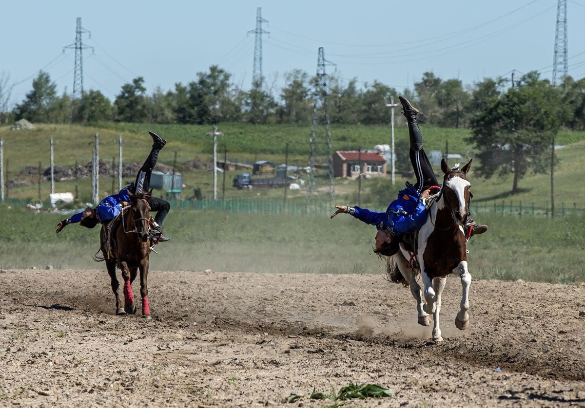马术表演--摄于沽源库伦淖尔