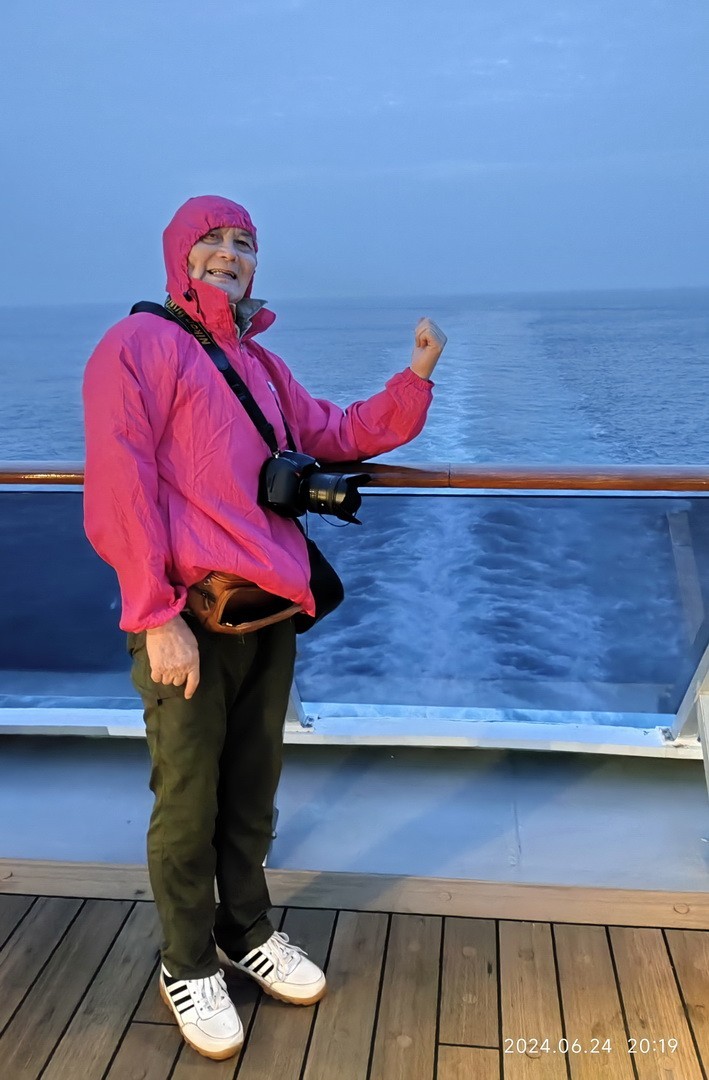 邮轮海上精彩纷呈的文娱活动     周鸣天