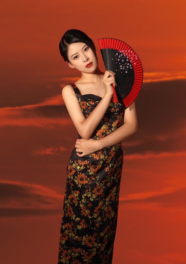 丽影怡然。。。