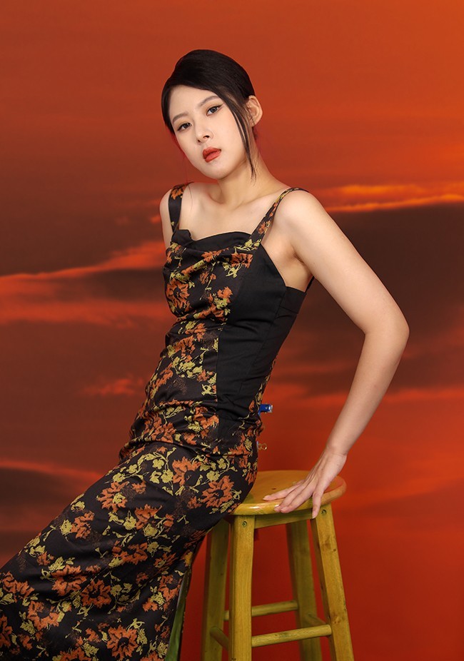 丽影怡然。。。