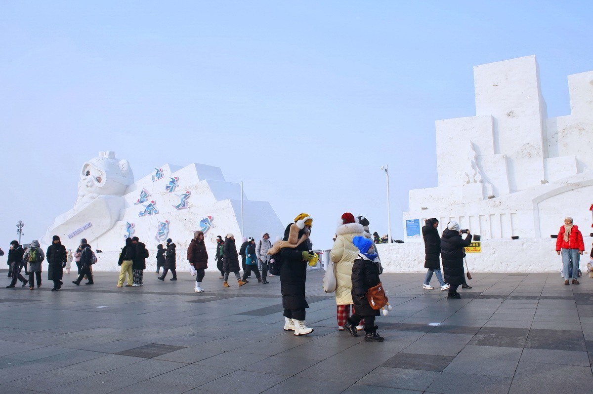 江畔  四九雾霾天