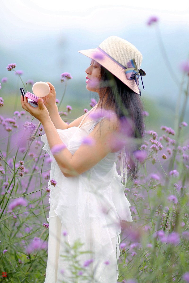 祝村民们蛇年吉祥，发财如意！