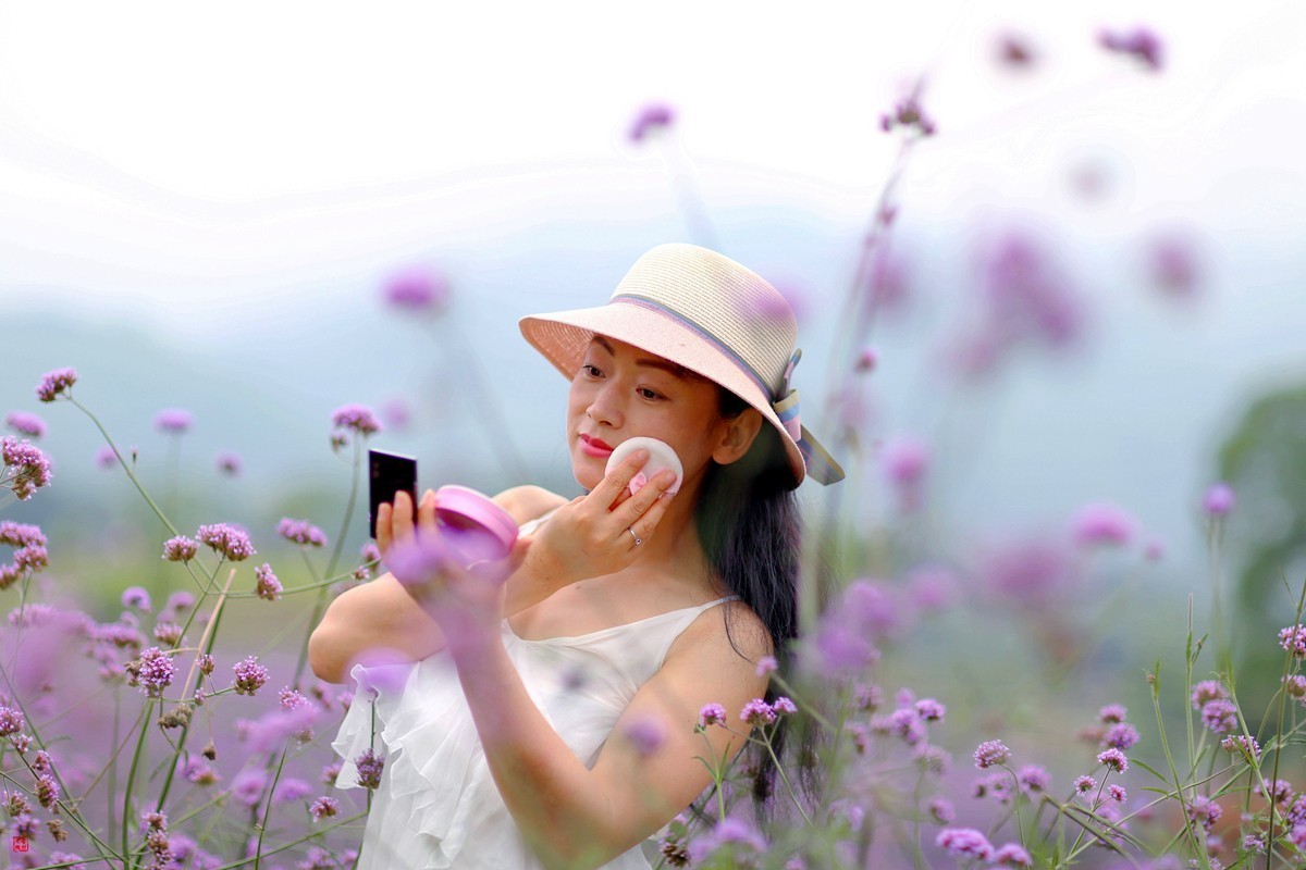 祝村民们蛇年吉祥，发财如意！