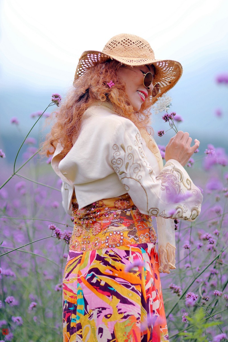 祝村民们蛇年吉祥，发财如意！