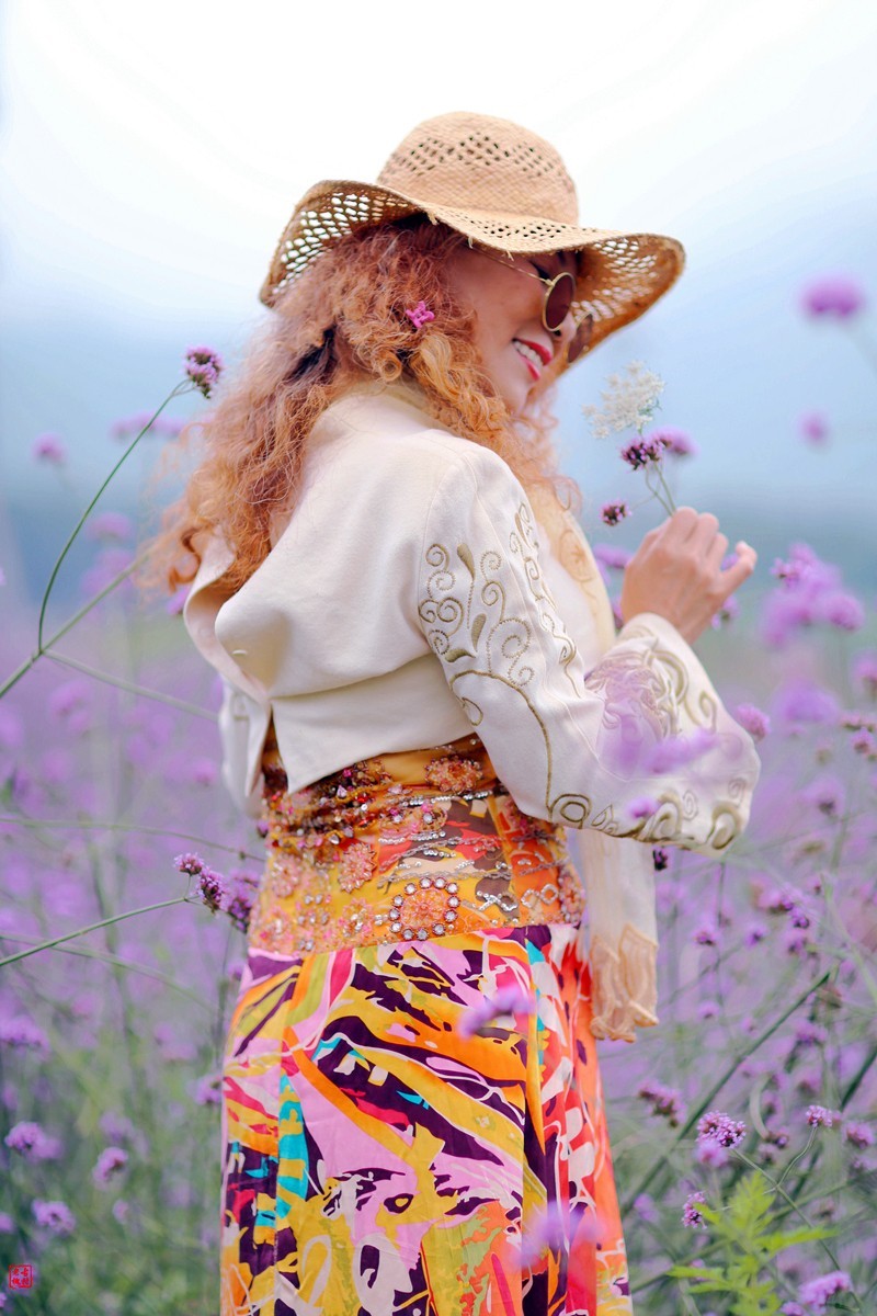 祝d300s村民们蛇年吉祥，发财如意！