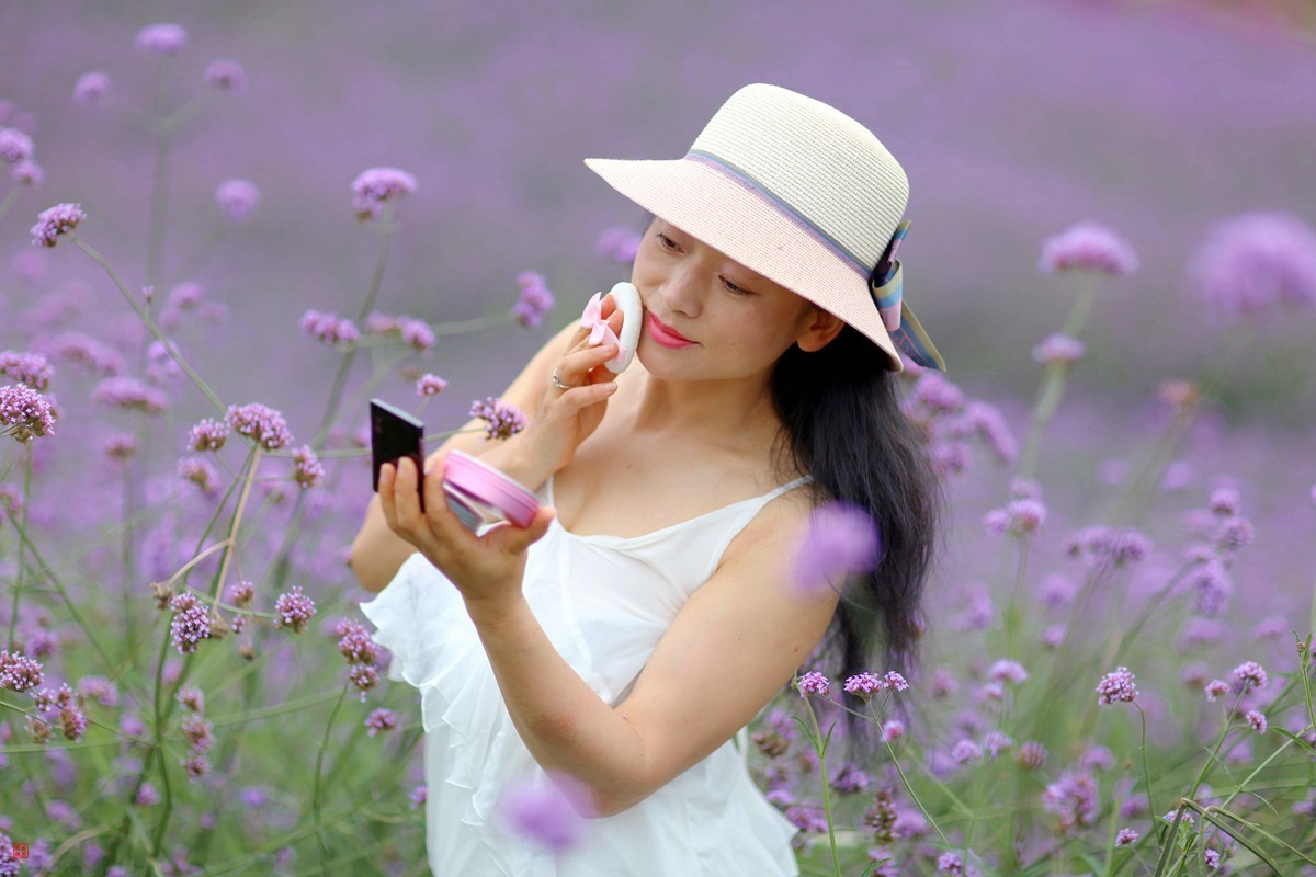 祝d300s村民们蛇年吉祥，发财如意！