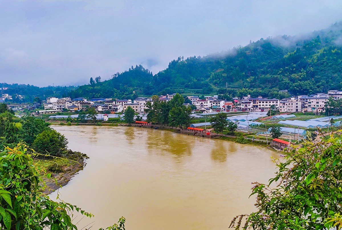 蜀滇黔渝鄂骑游随拍13——所见所拍