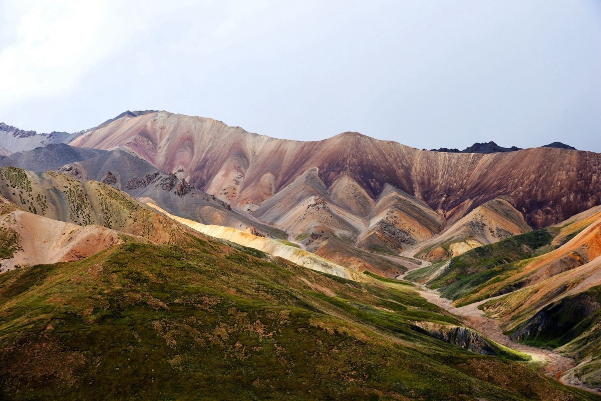 央隆乡至苏里乡之间有一处丹霞。。。。。。【2】