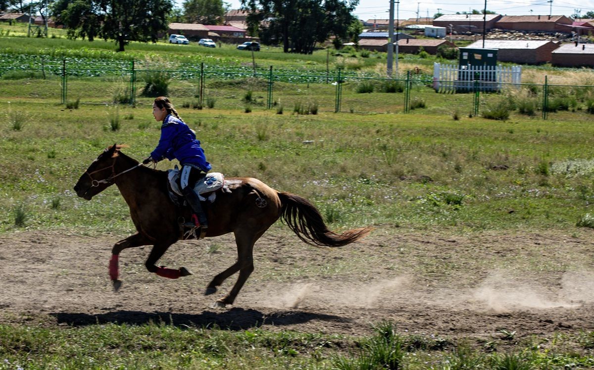 马术表演--摄于沽源库伦淖尔