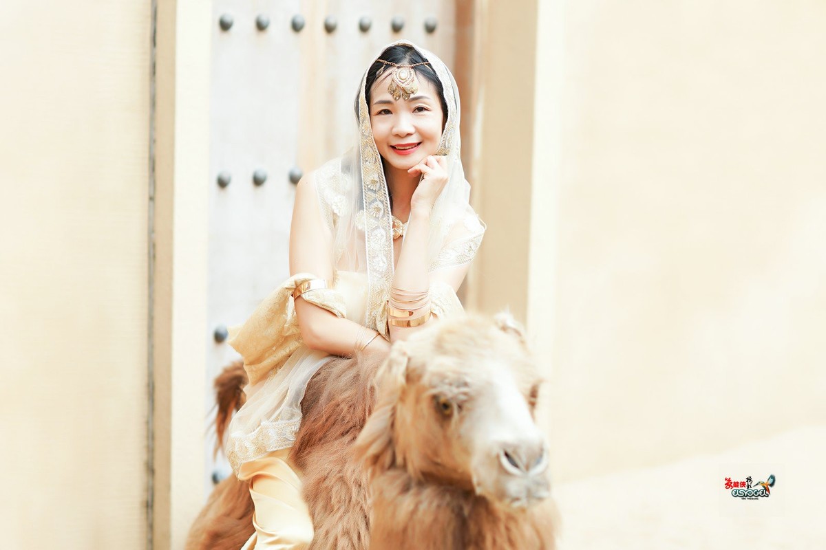 【沙漠香槟女神】---小杨