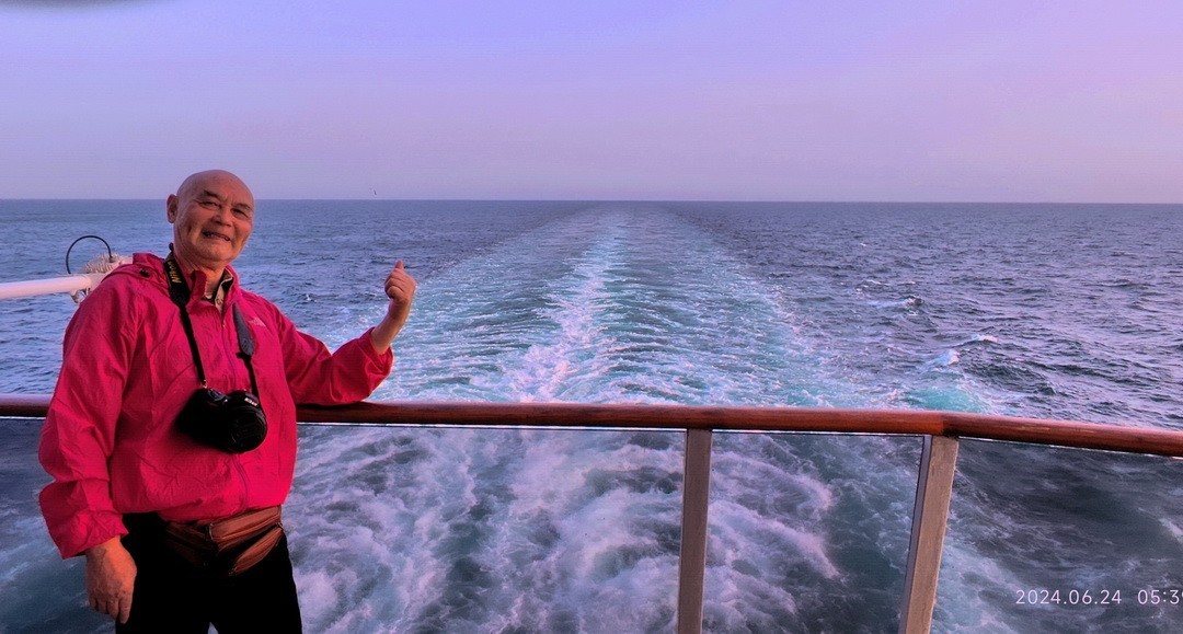 邮轮海上精彩纷呈的文娱活动     周鸣天