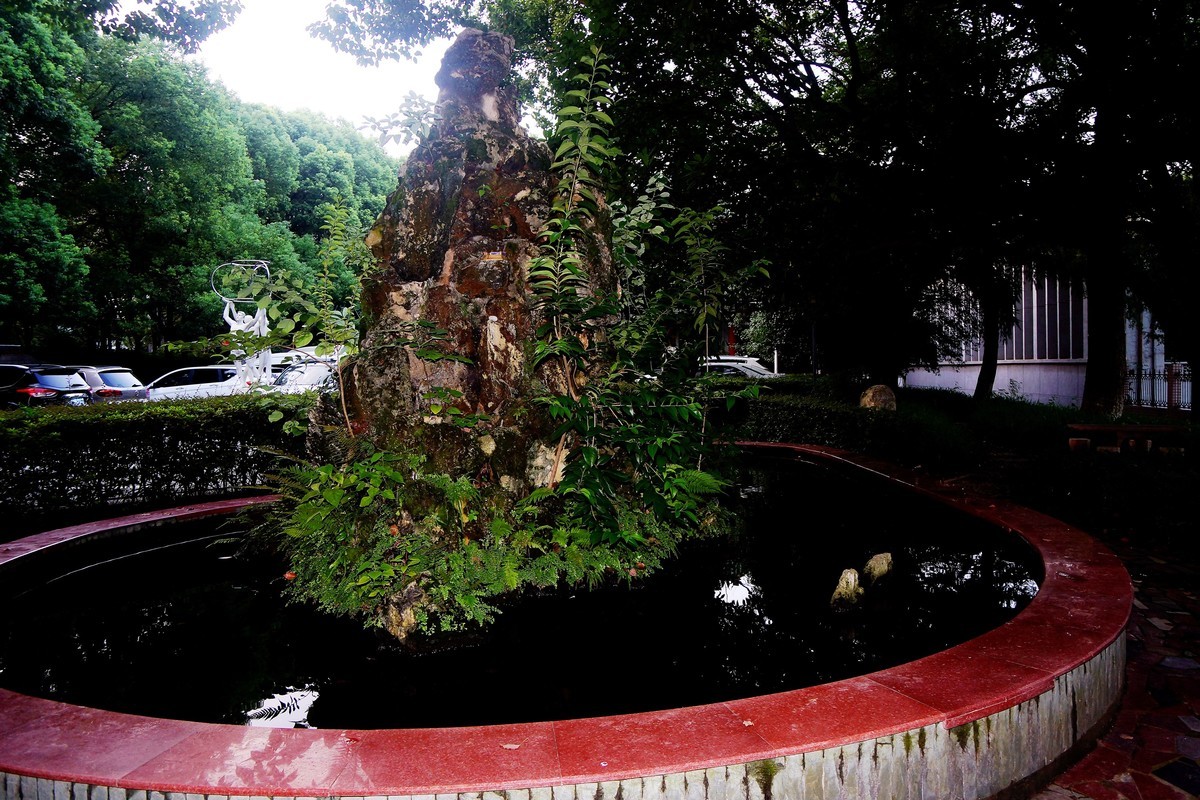 武汉映像---武汉体育学院风光！