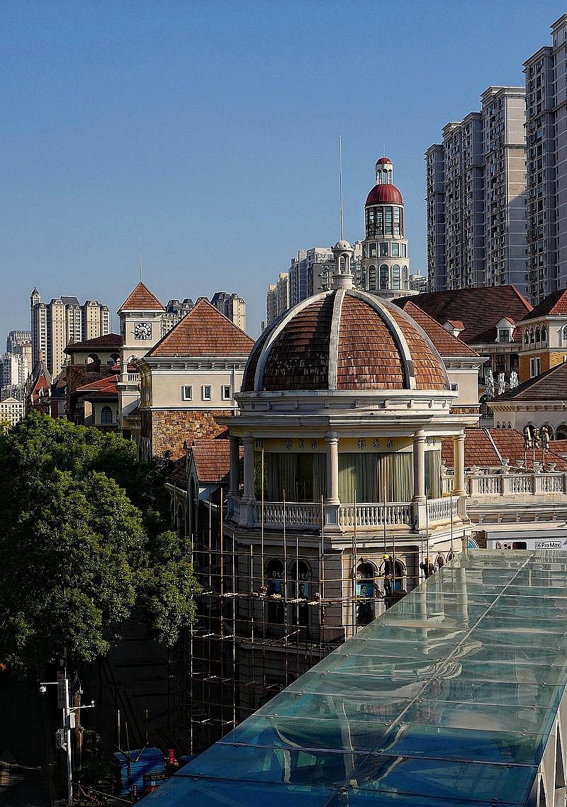 光谷步行街（上）