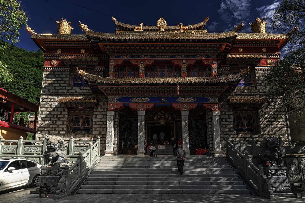 川西避暑行 之 理县 孟屯河谷. 桑登寺(2)