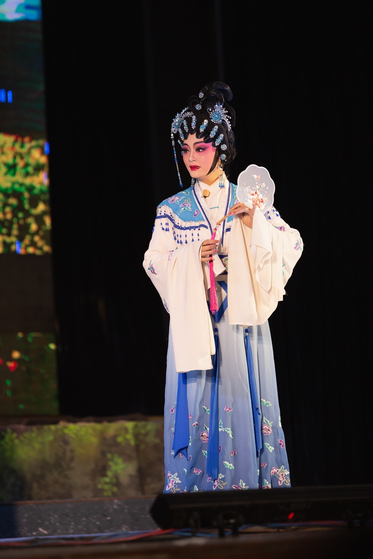 咿咿呀呀唱大戏