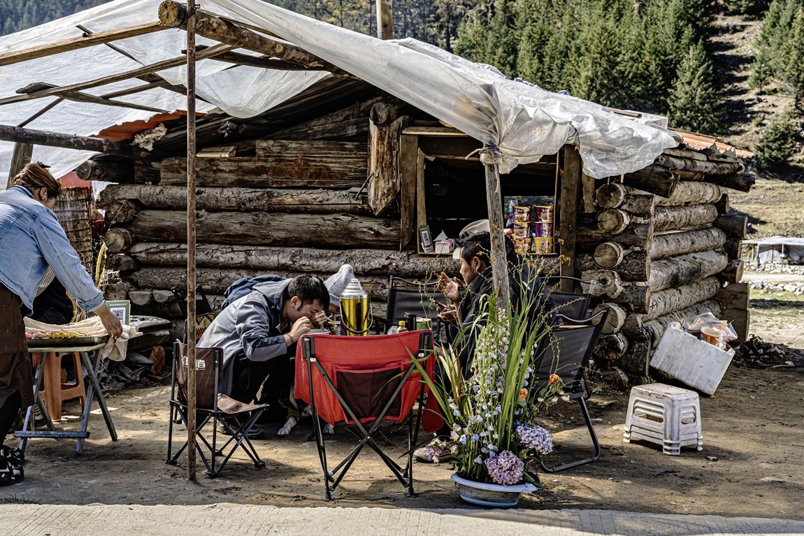 行走在318国道--初探月亮湖【11】