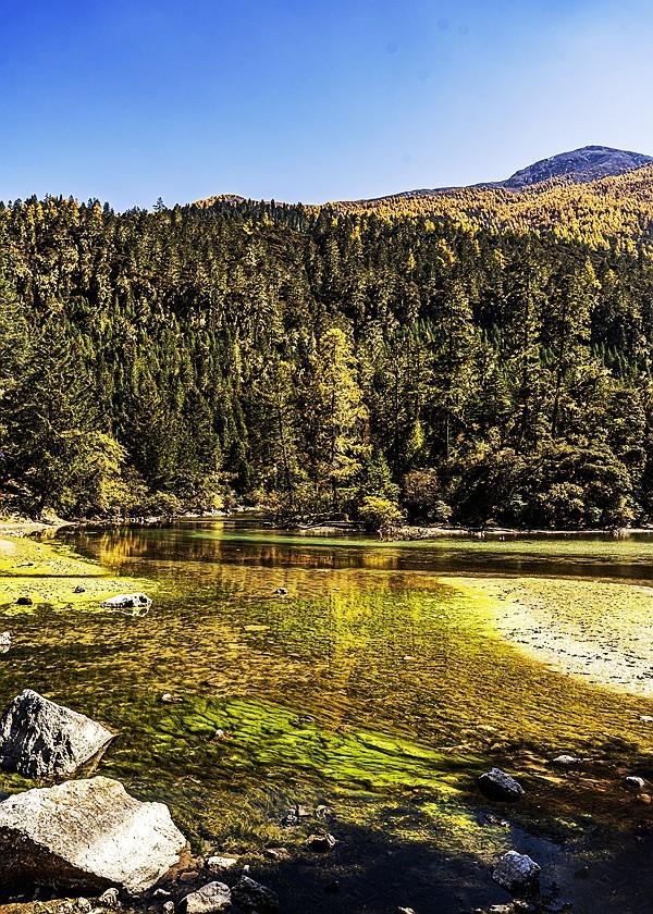 行走在318国道--初探月亮湖【11】