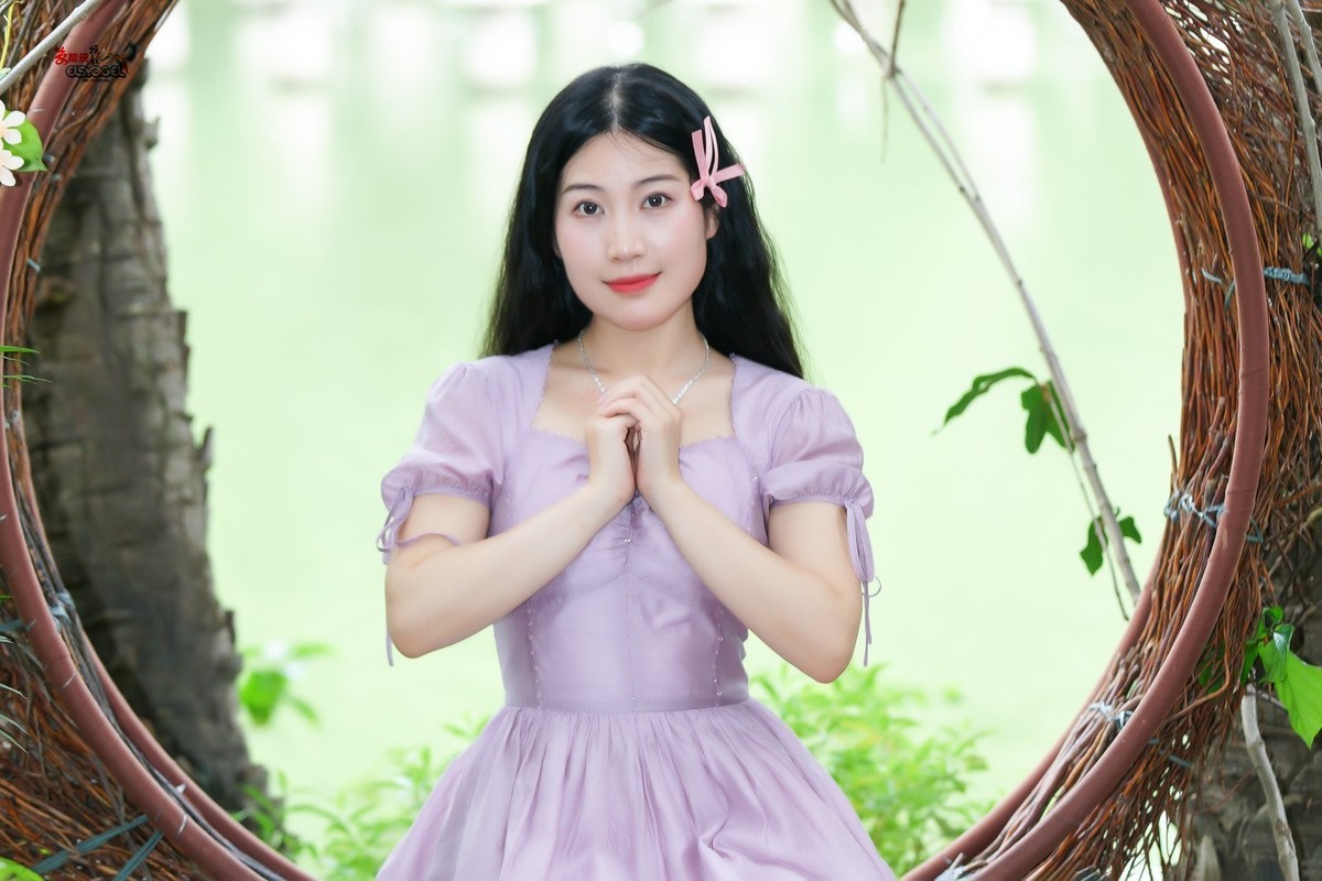 【花间少女】---似海