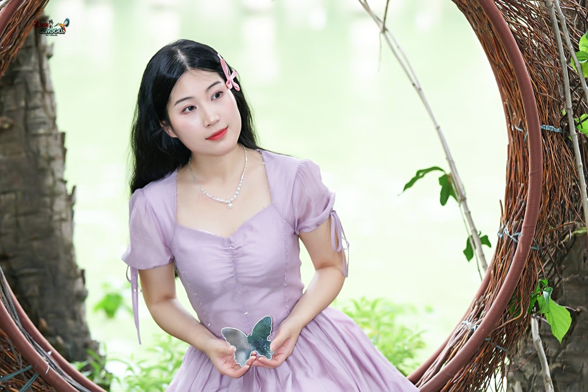 【花间少女】---似海