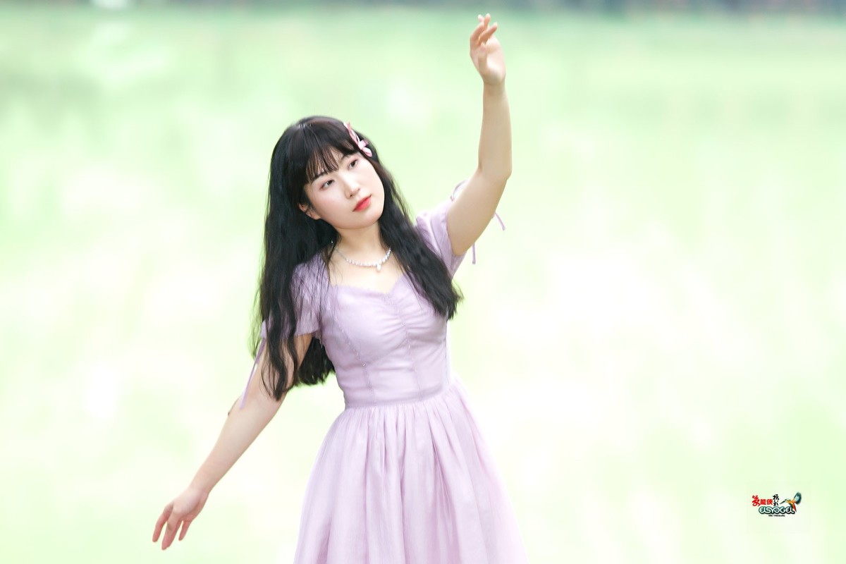 【花间少女】---似海