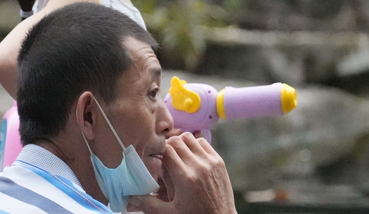 看看索尼ILCE-1 在阴暗的环境里抓拍的影像