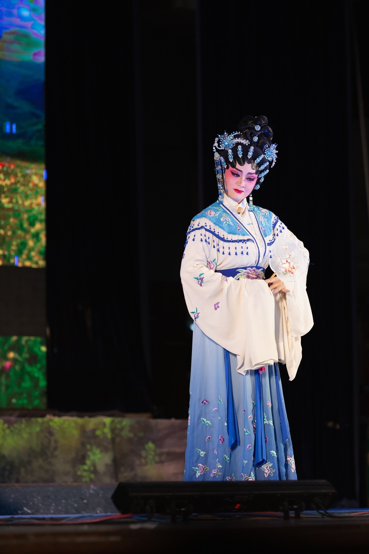 咿咿呀呀唱大戏