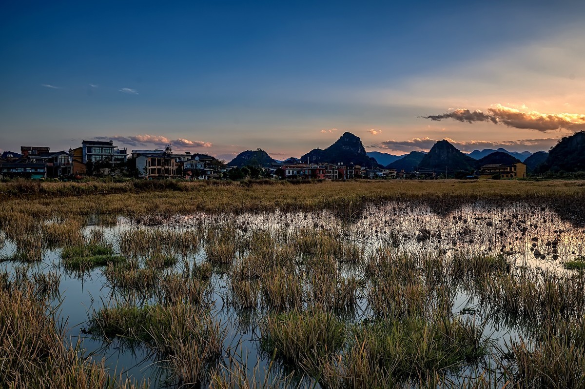 云南丘北 · 普者黑的田园山水