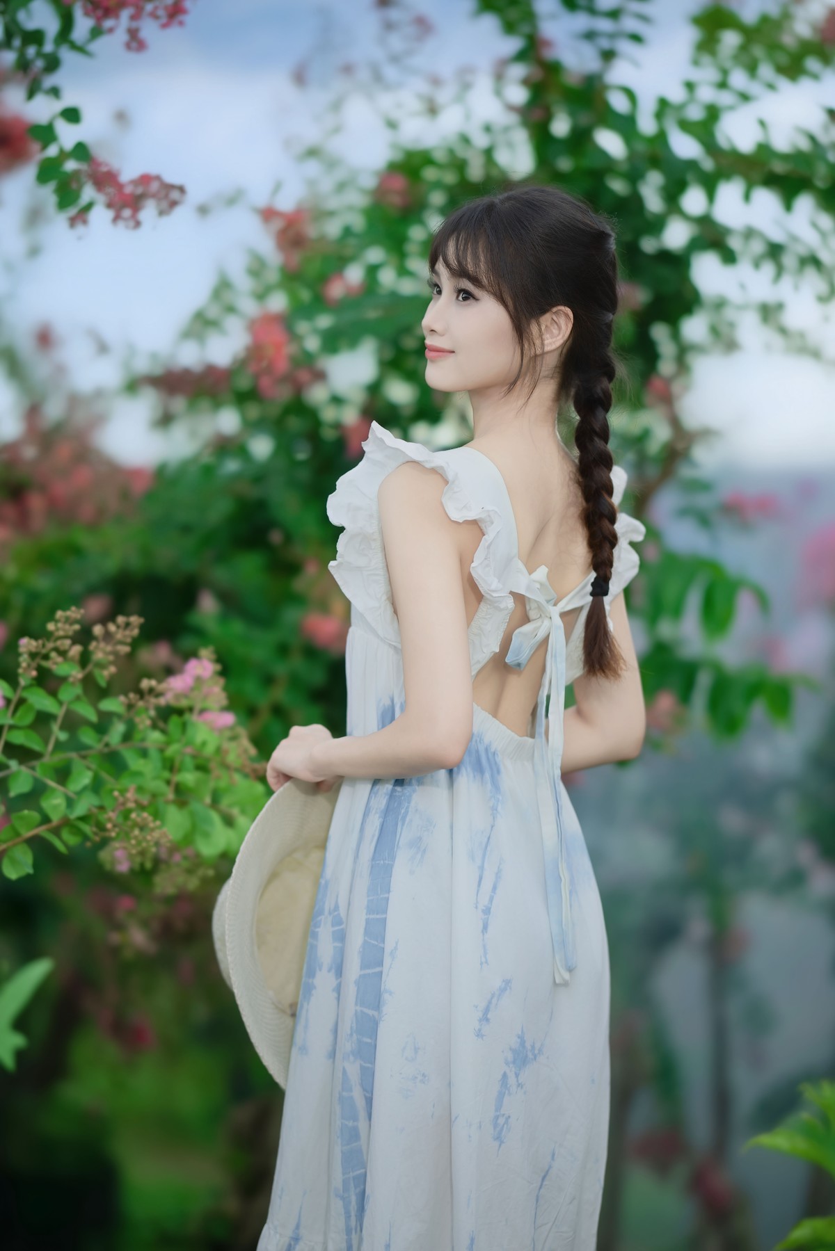 紫荆花下