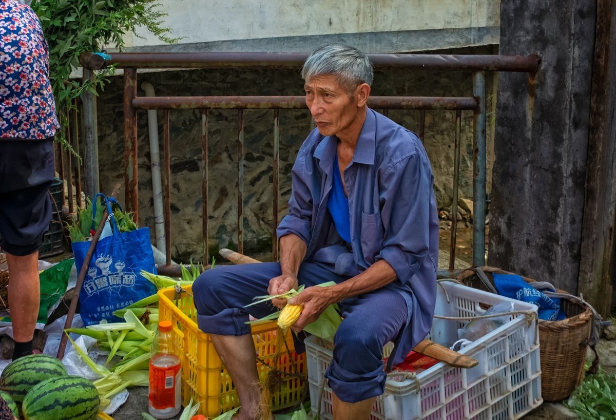 乡村赶集（怀念那段无需口罩的日子）