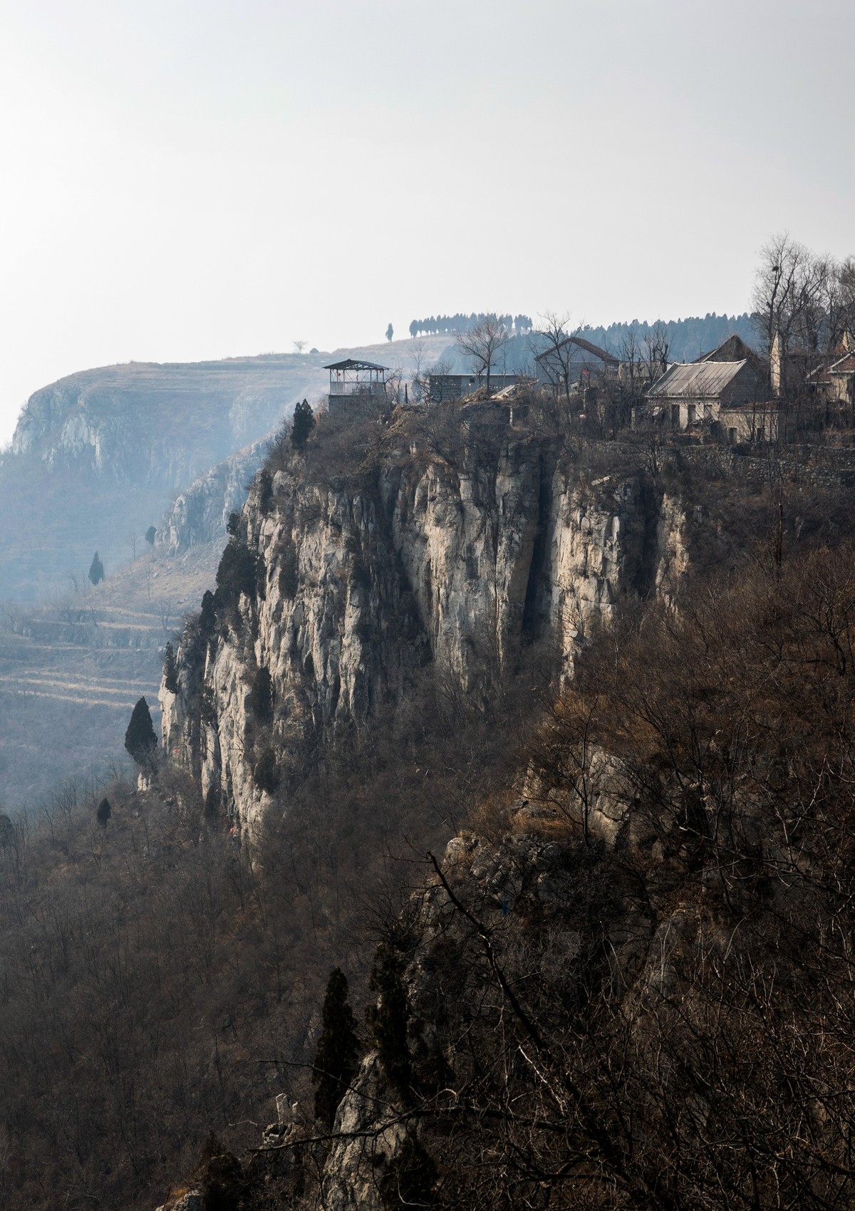 峭壁上的小山村（十二）