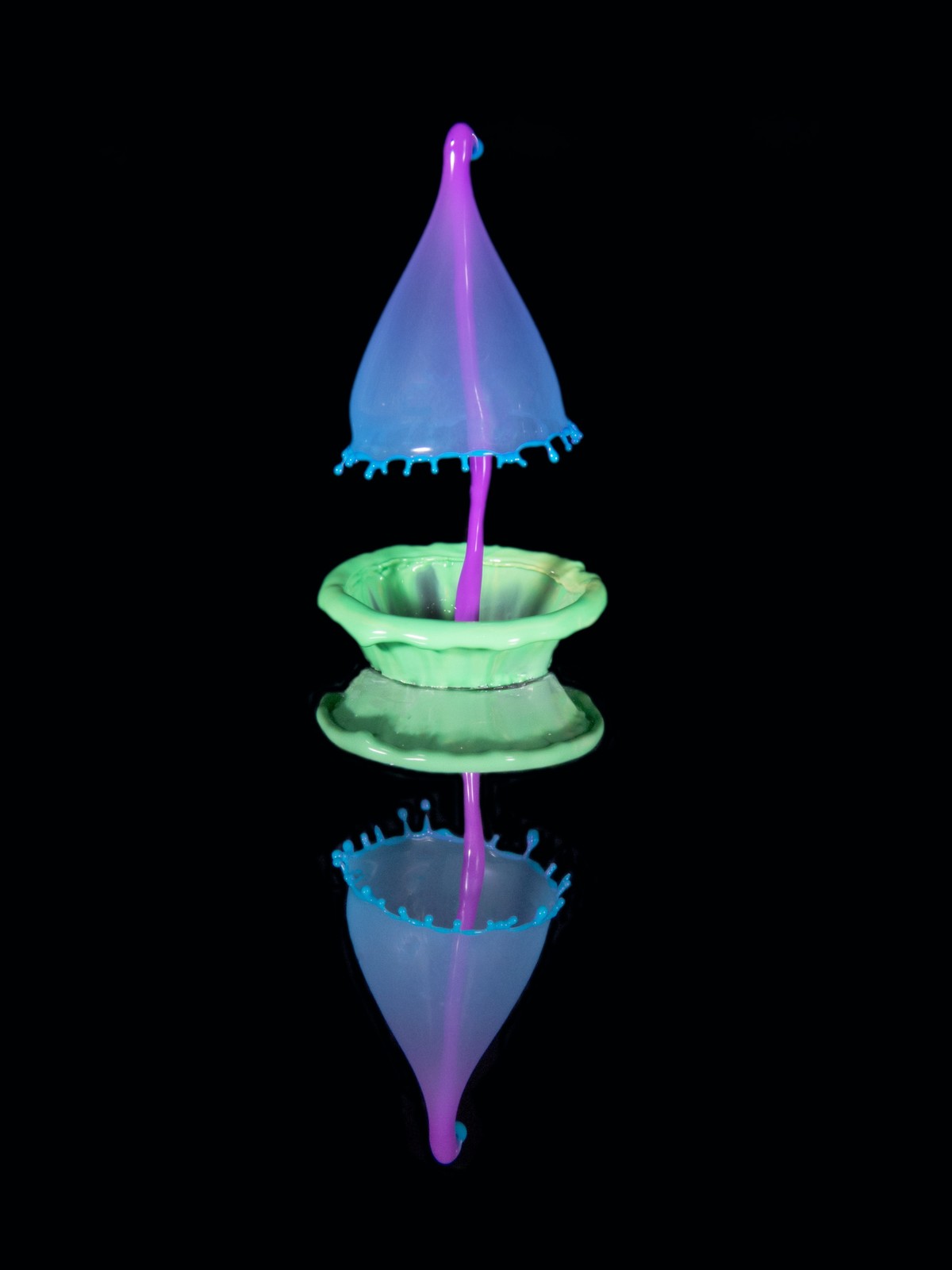 黑背景水花小盆景