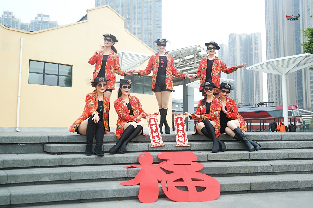 【新春七美女】---梁祝、蝴蝶、高妹、文文、卫红、小梅、清心