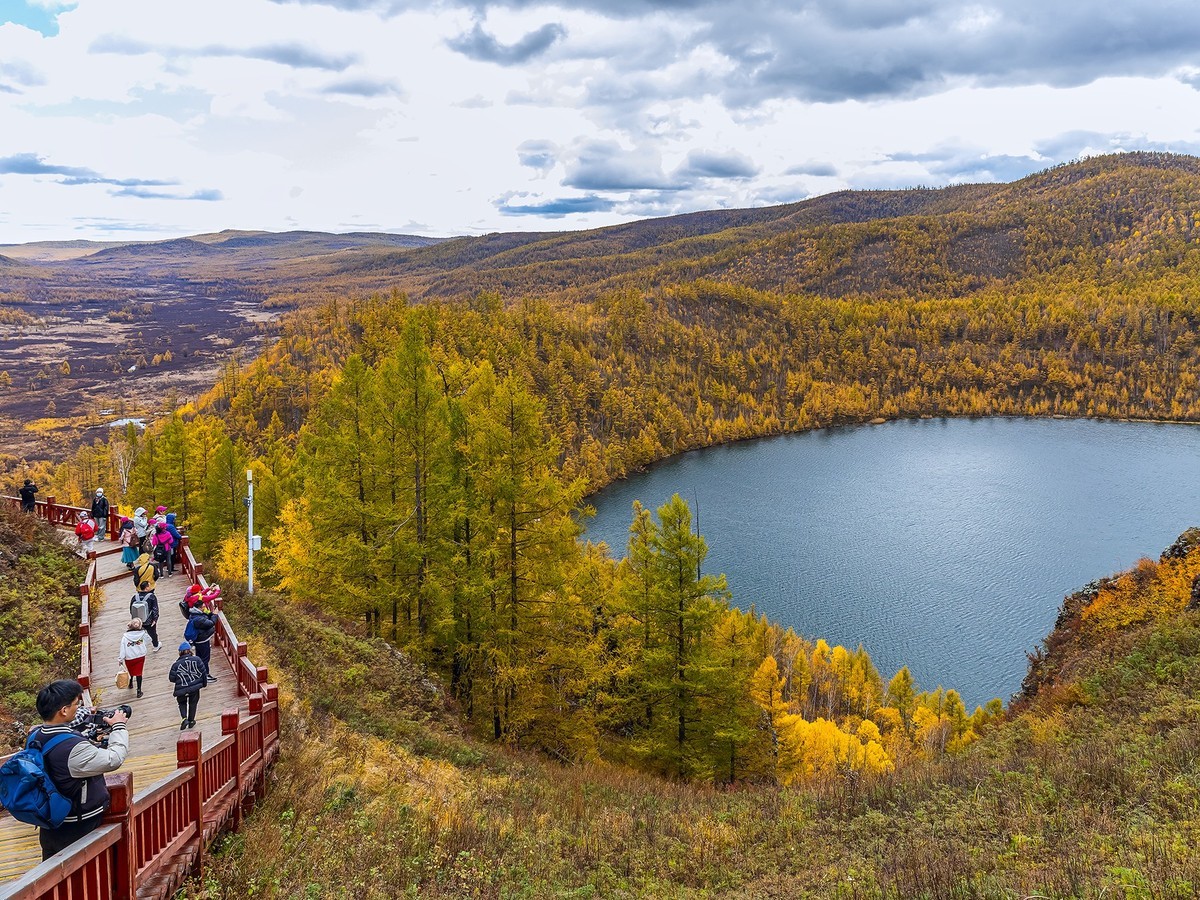 旅游记录 ：内蒙古 · 兴安盟 · 阿尔山 · 驼峰岭天池