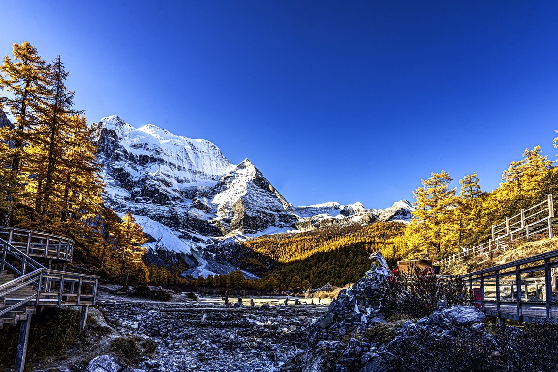 仙乃日--稻城亚丁三神山之首【2】告假帖