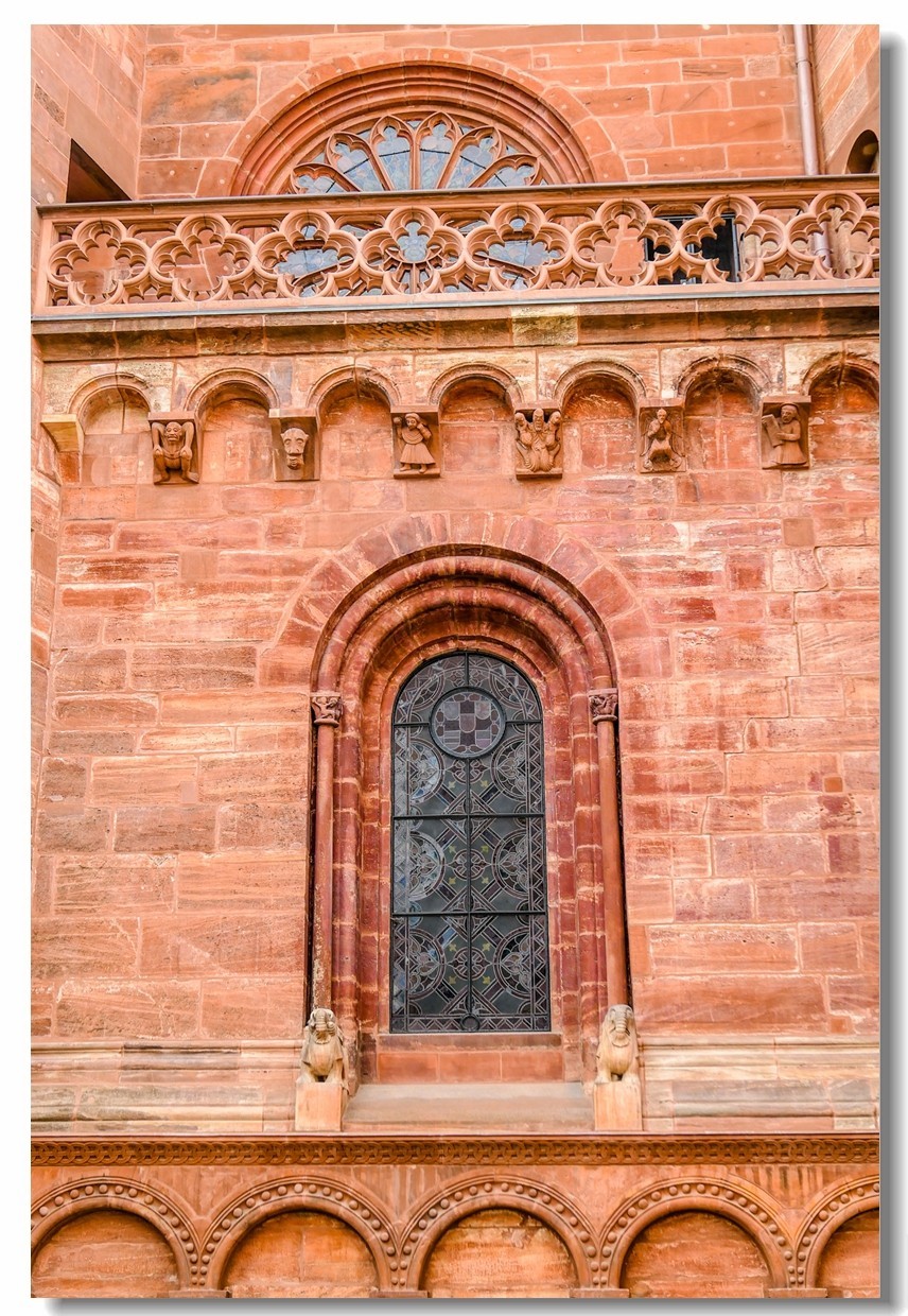 巴塞尔之--大教堂“主教坐堂”