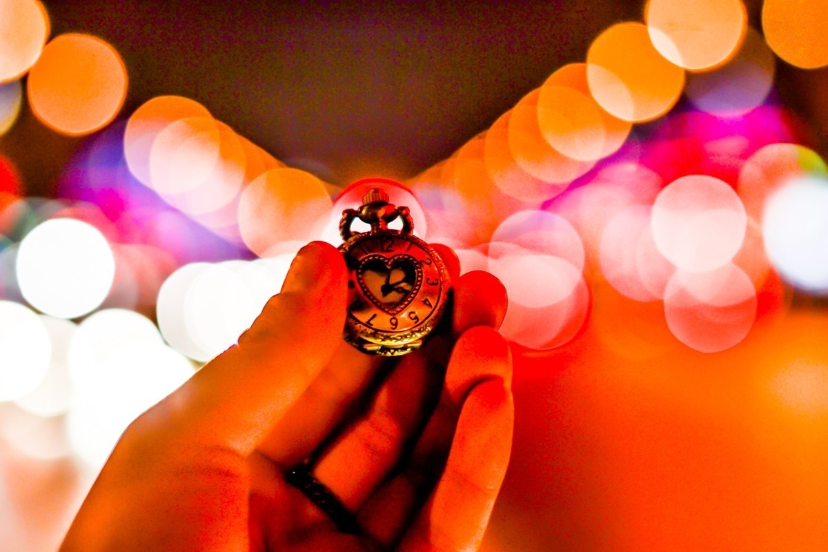 携“香街”夜摄，拜望“南京路”，祝师友春安！！！