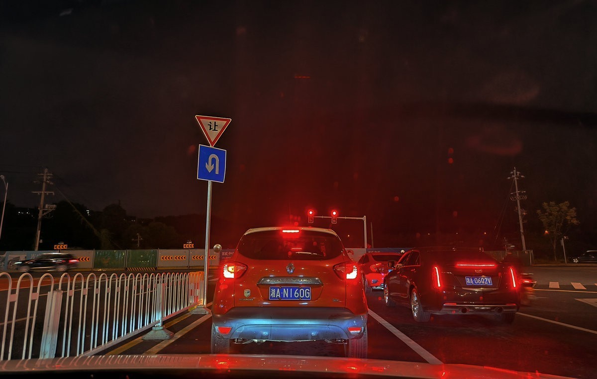漫步星城 走街串巷（467）夜市