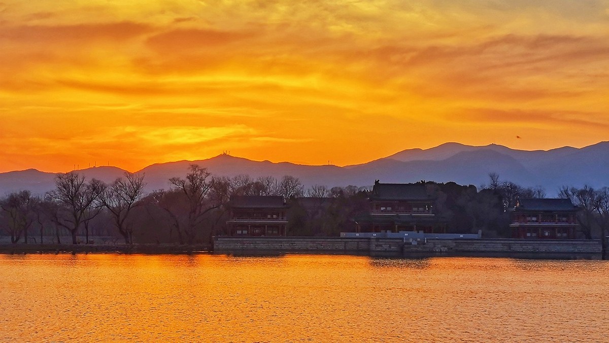 2022颐和园初春的晚霞（华为 mate 30）