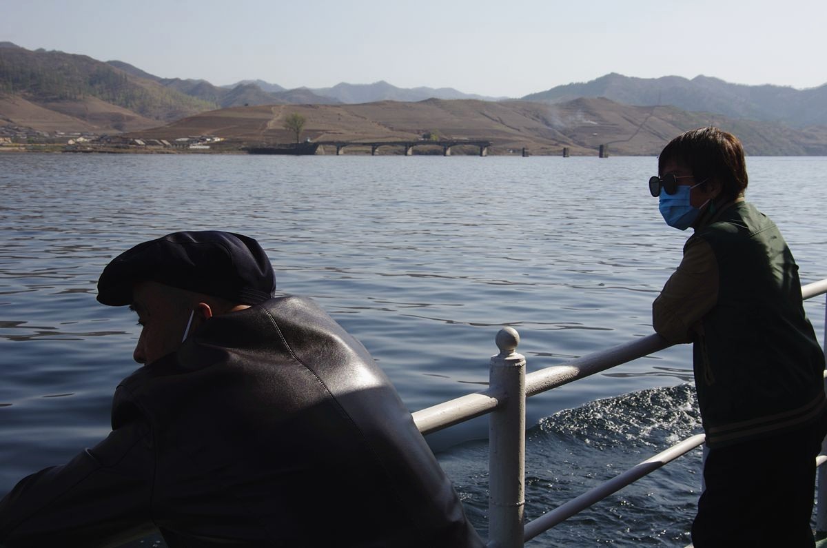 鸭绿江上看朝鲜-40P