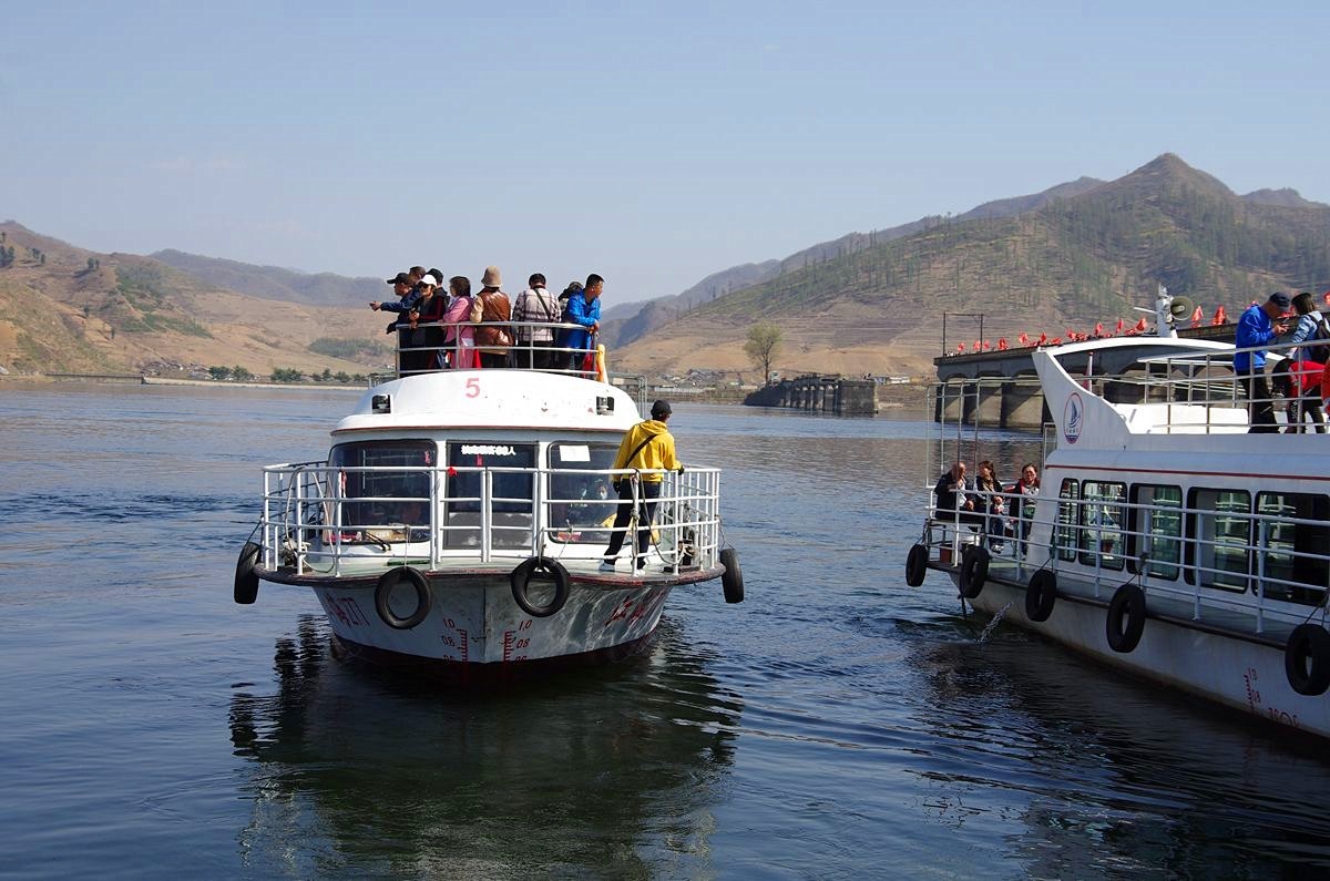 鸭绿江上看朝鲜-40P