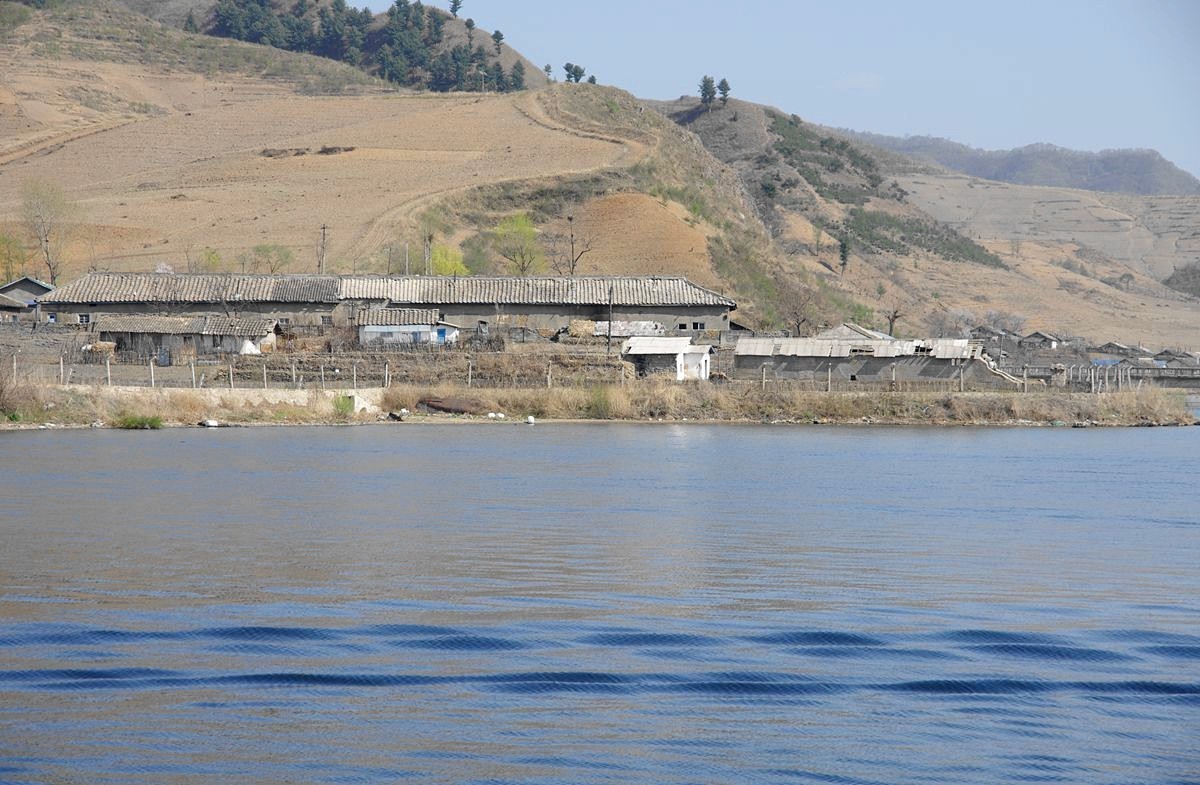 鸭绿江上看朝鲜-40P